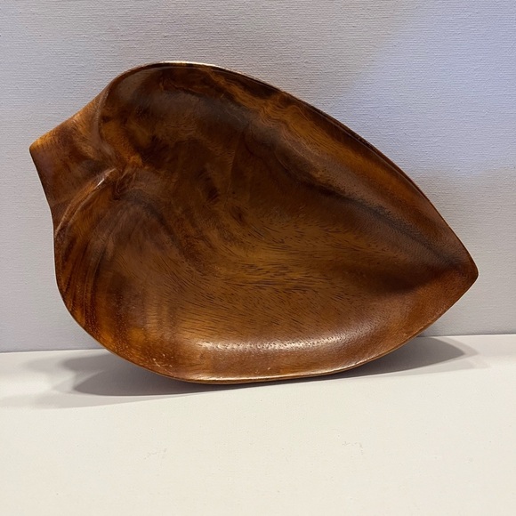 Other - VINTAGE LEAF SHAPED WOODEN TRINKET DISH TRAY MONKEY POD MADE IN HAWAII